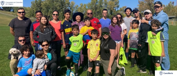 Consulado de Colombia en Calgary organizó una jornada de fútbol en familia