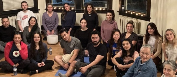 Colombianos participaron en el taller de yoga y meditación en el Consulado de Colombia en Calgary